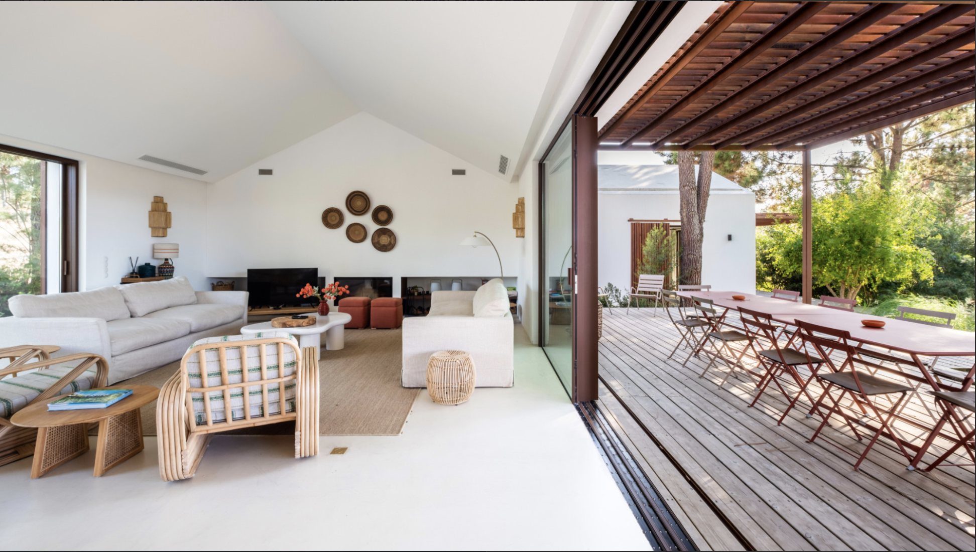 The living cabana opening onto the terrace
